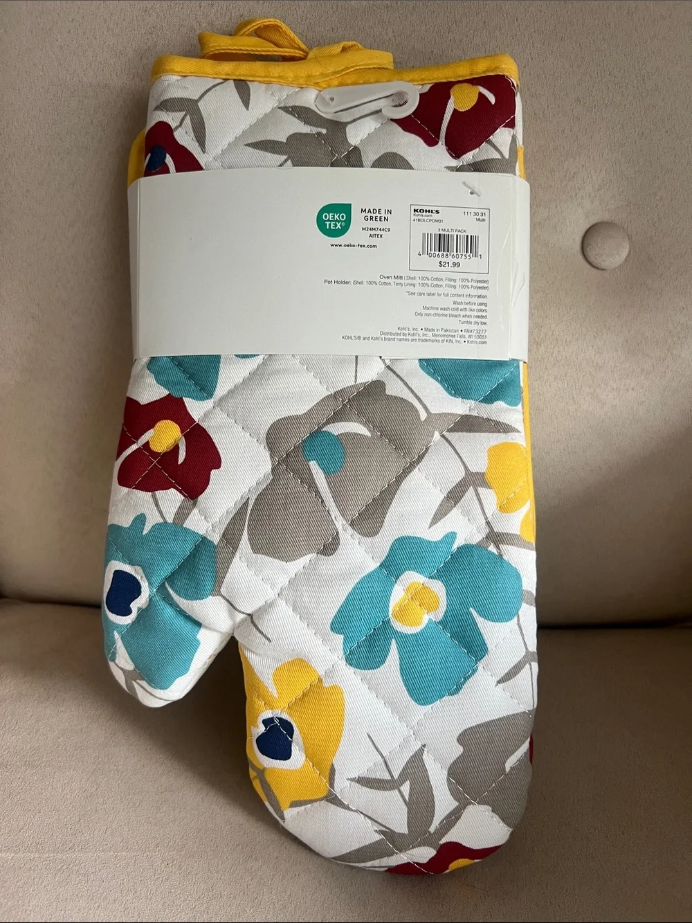 NEW The Big One Floral Oven Mitt & Pot Holder Set ***with MINOR FLAW